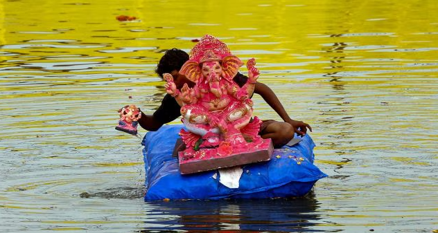 Ganesh festival vargani donation through UPI QR code